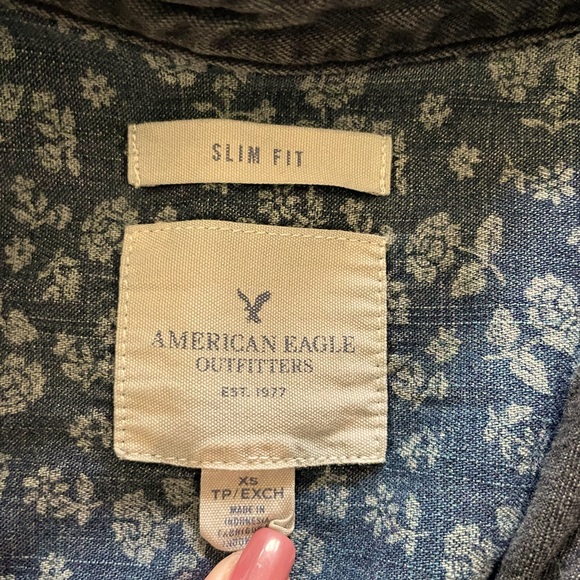 American Eagle faded black jean button down shirt - Picture 2 of 4